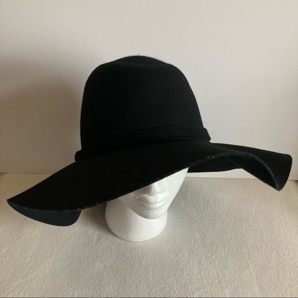 Wool hat - Picture 4 of 12